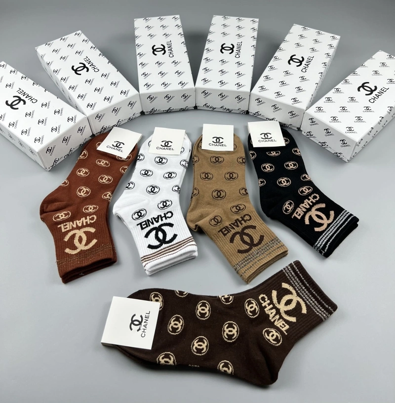Compact Chanel Socks 274318