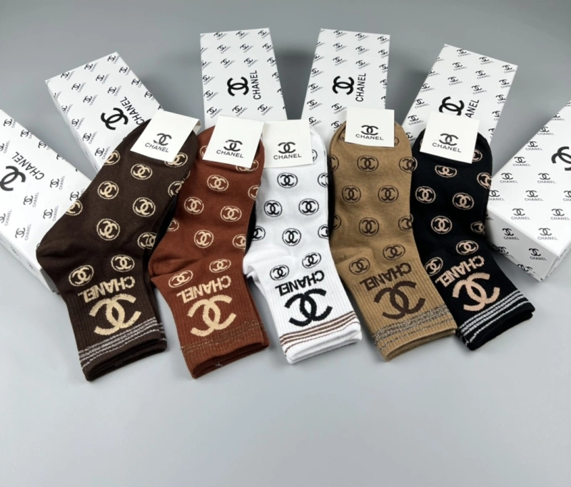 Compact Chanel Socks 274318