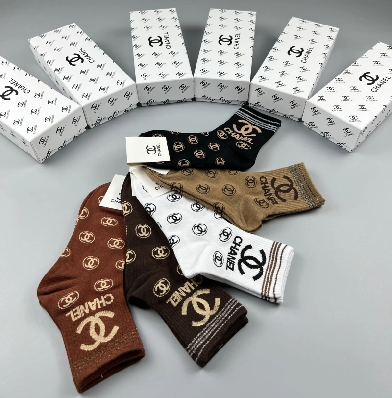 Compact Chanel Socks 274318