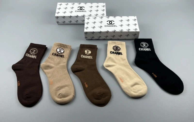 Snug Chanel Socks 274315
