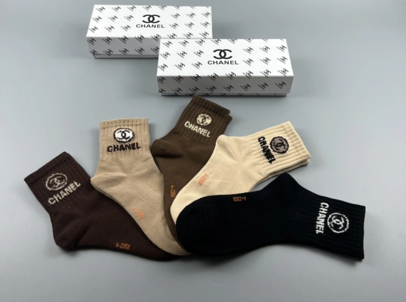 Snug Chanel Socks 274315