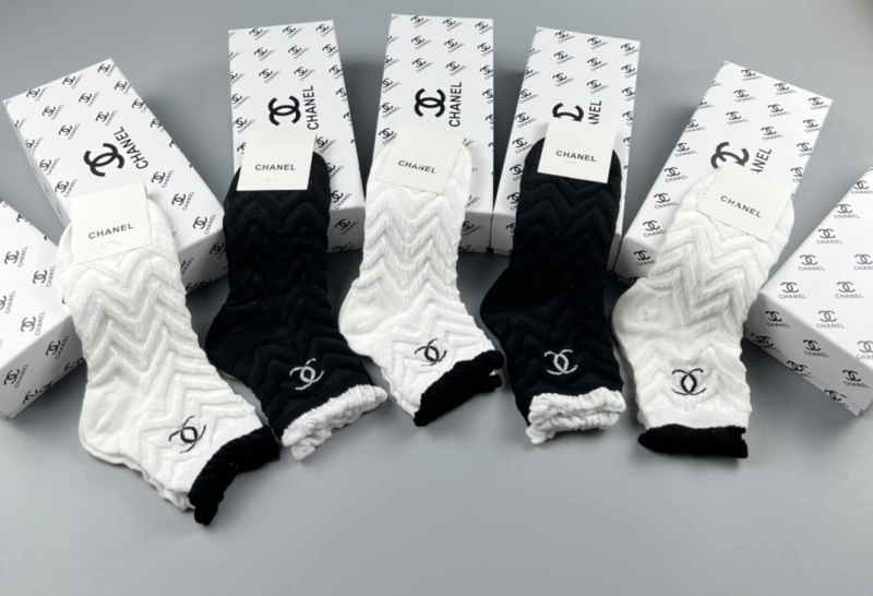 Lightweight Chanel Socks 274314