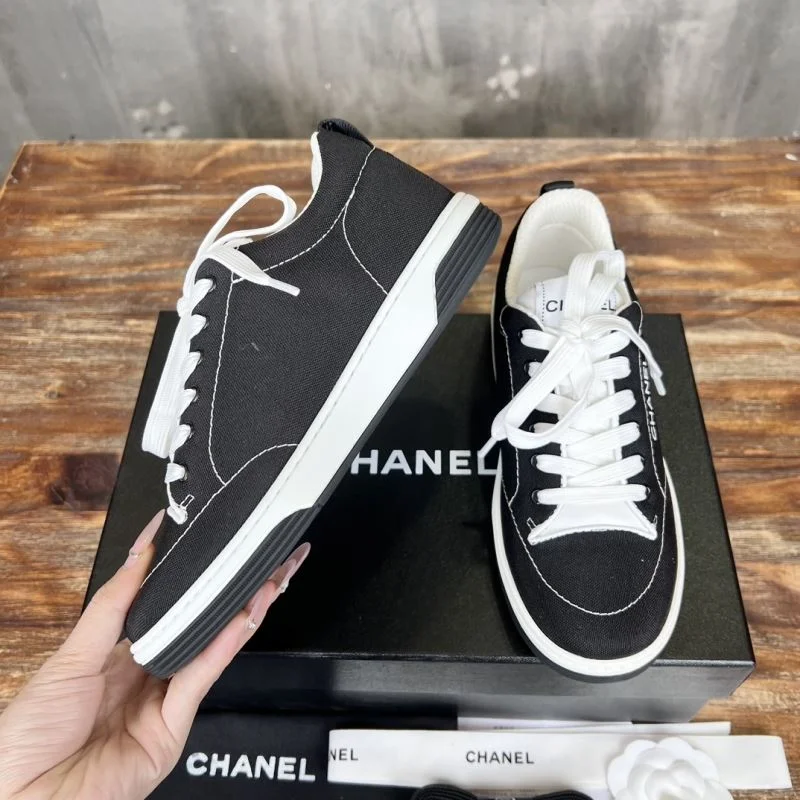 Minimalist Chanel Sport Shoes 17245