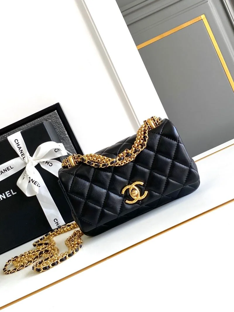 Chanel Stachel Bags Bold 54687