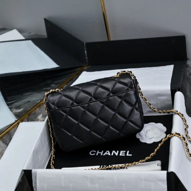 Chanel Stachel Bags Versatile 54686
