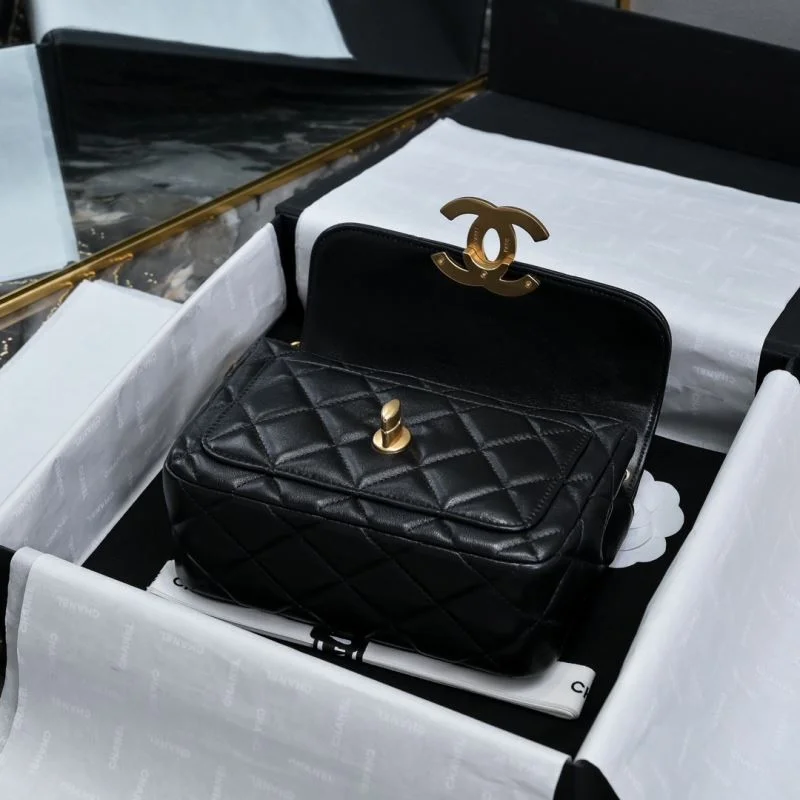 Chanel Stachel Bags Versatile 54686
