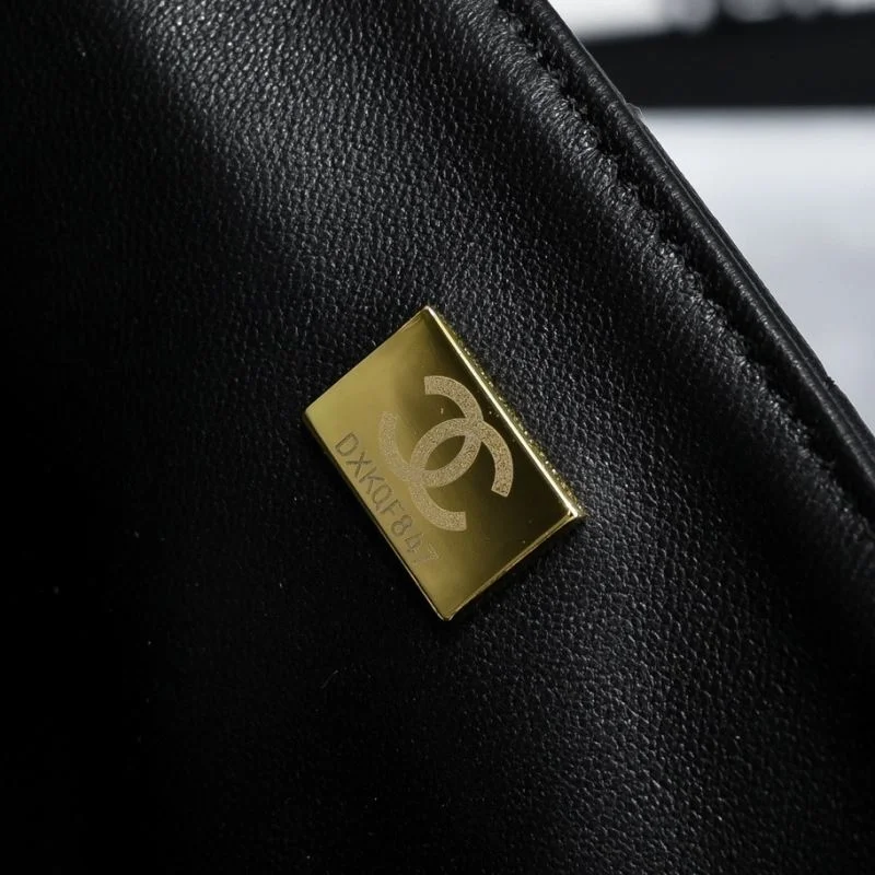 Chanel Stachel Bags Versatile 54686