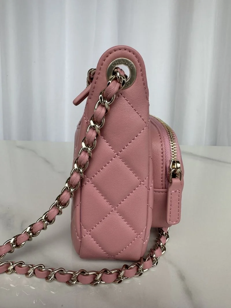 Minimalist Chanel Stachel Bags 54663