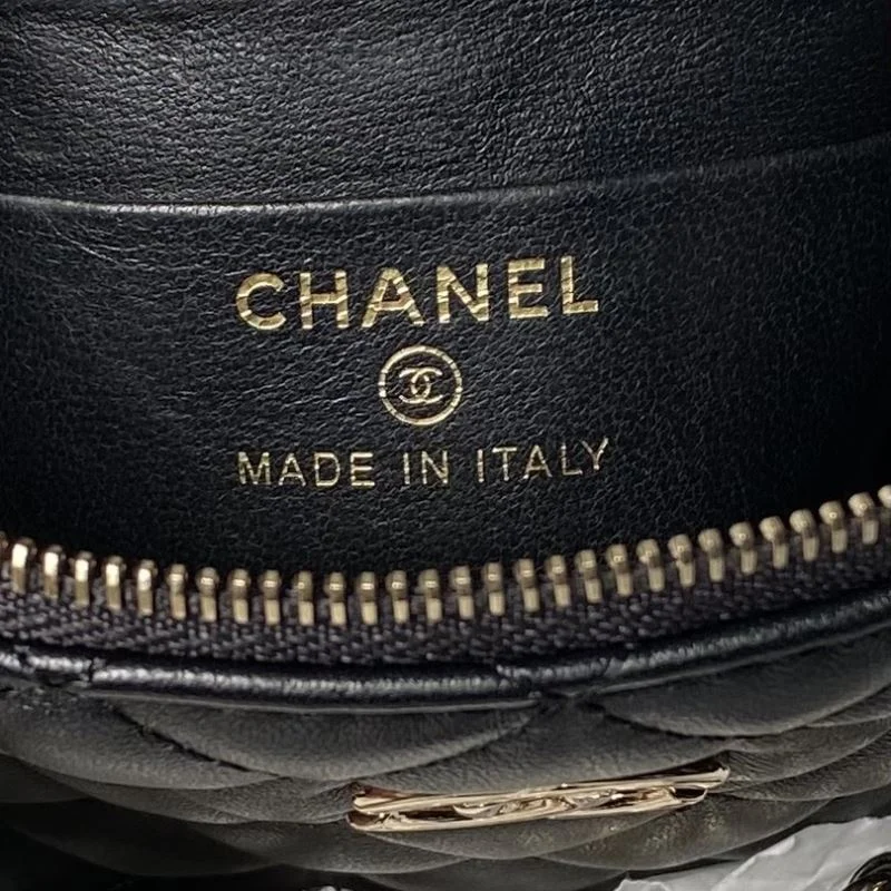 Chanel Stachel Bags Versatile 54634