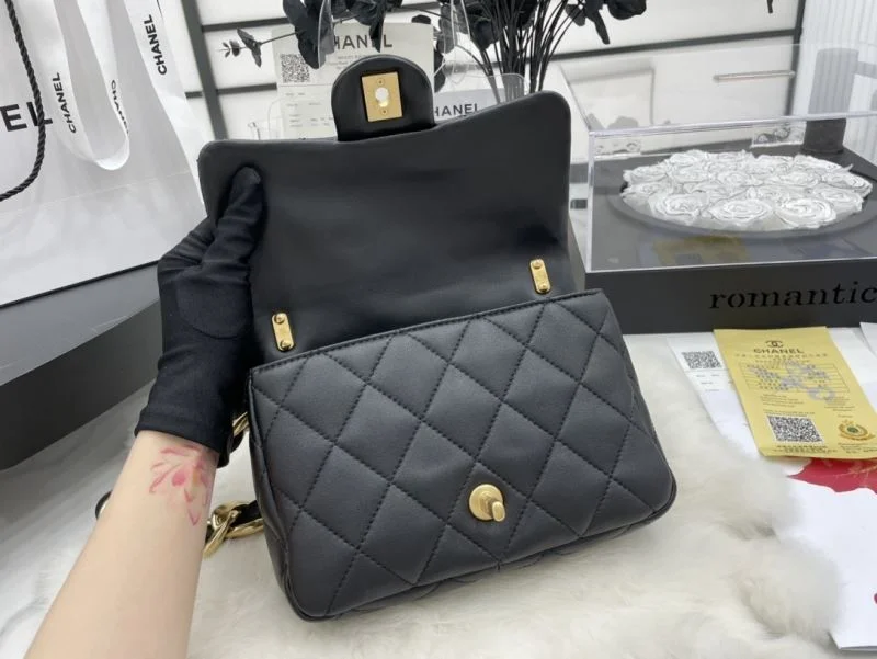 Neat Chanel Stachel Bags 54619