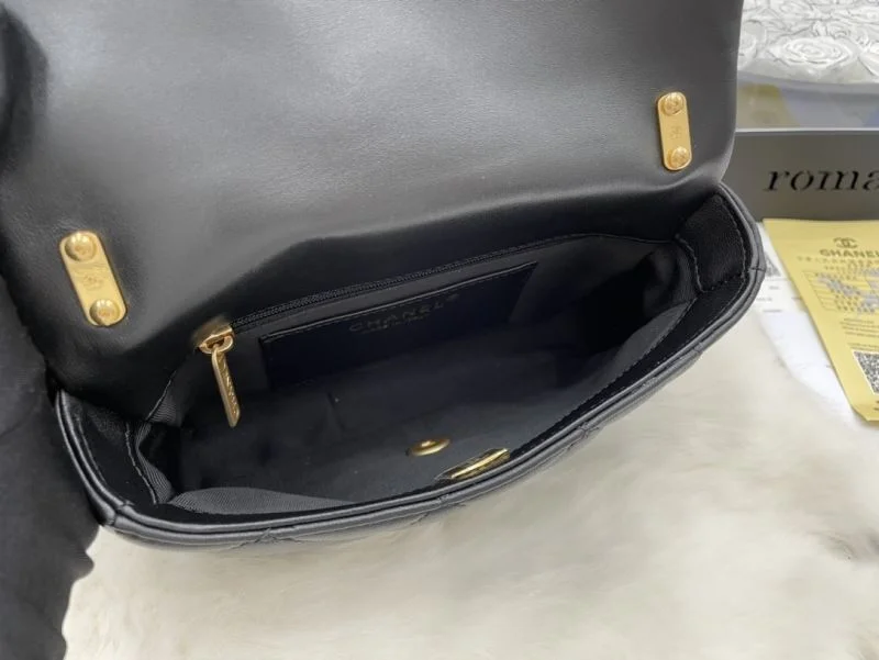 Neat Chanel Stachel Bags 54619