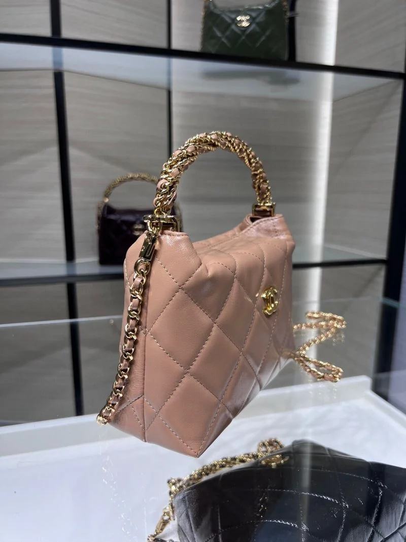 WellDesigned Chanel Stachel Bags 54551
