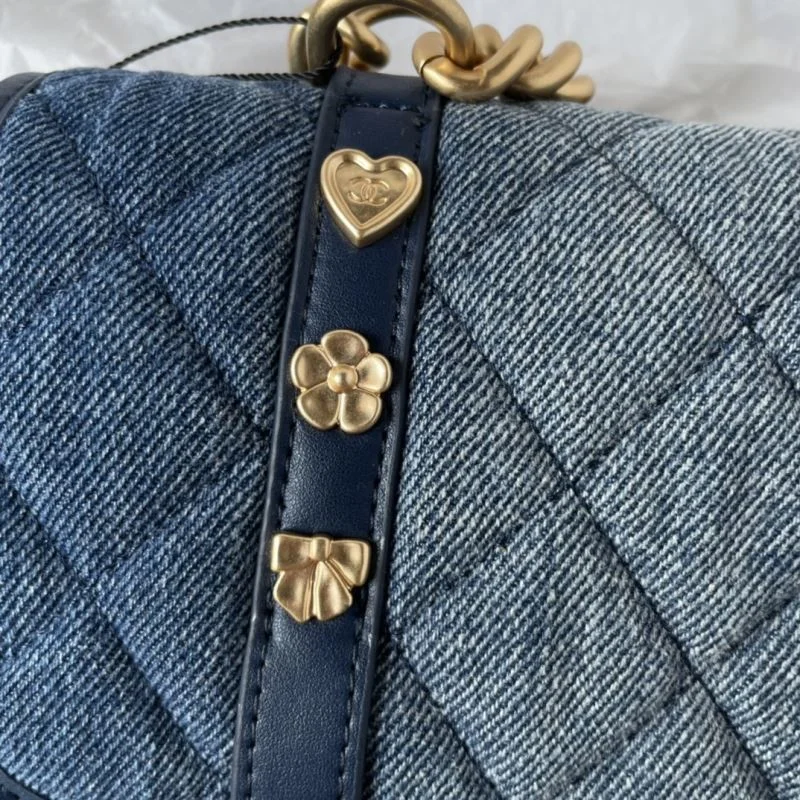 ZipUp Chanel Stachel Bags 54600