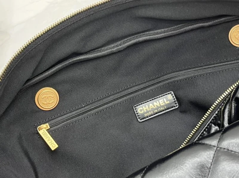 Chanel Stachel Bags ZipUp 54520