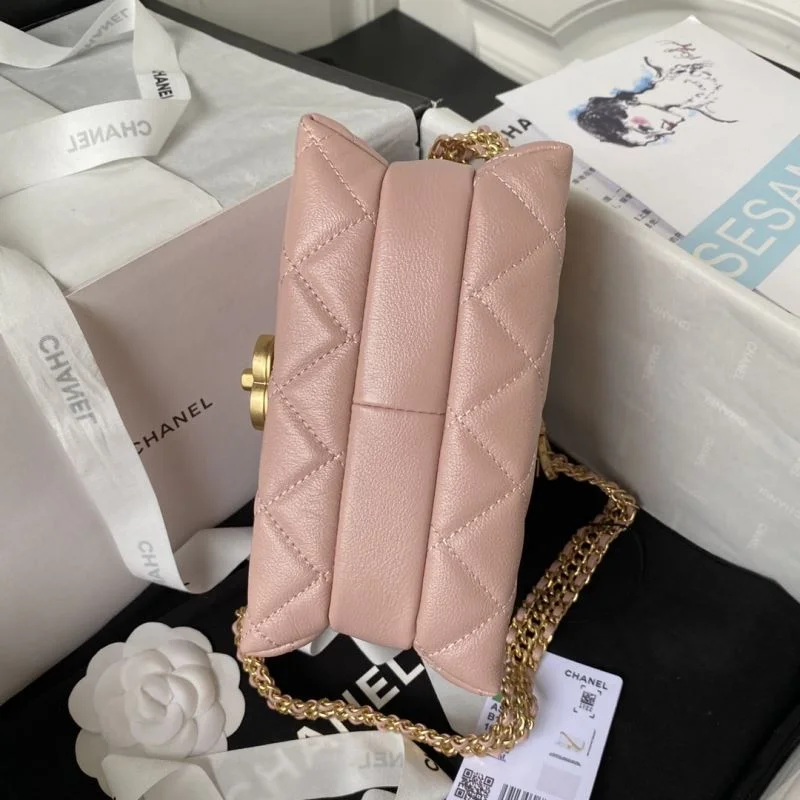 Chanel Stachel Bags Effortless 54499