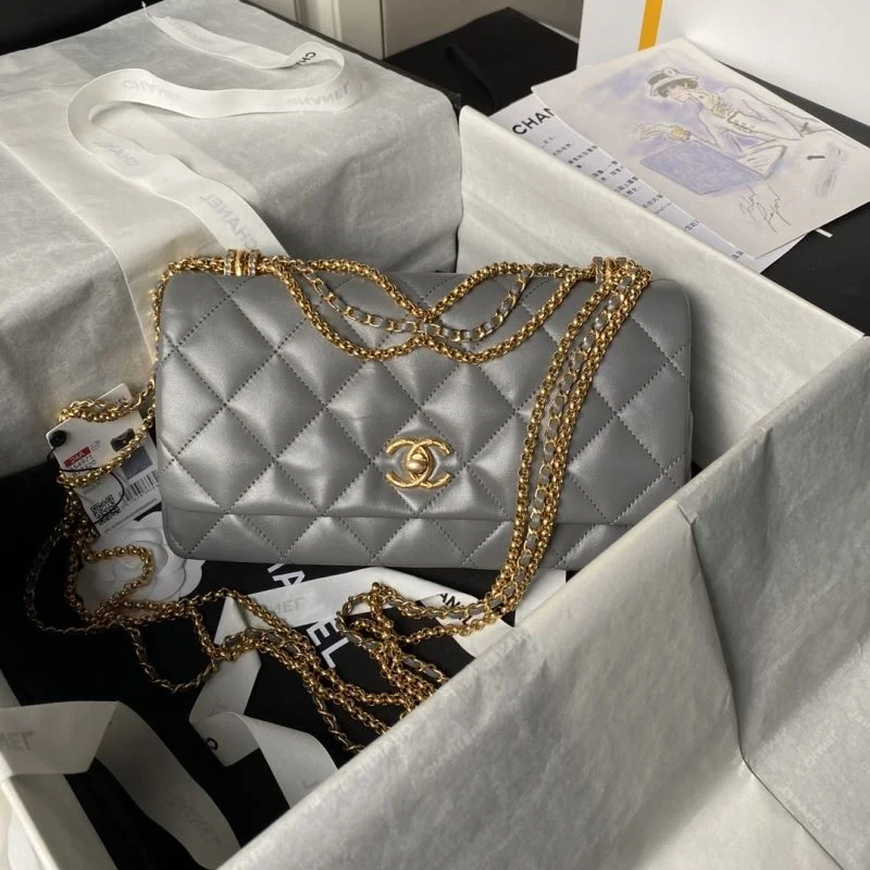 Neat Chanel Stachel Bags 54470