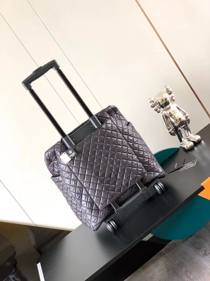 Chanel Suitcase Durable 69333