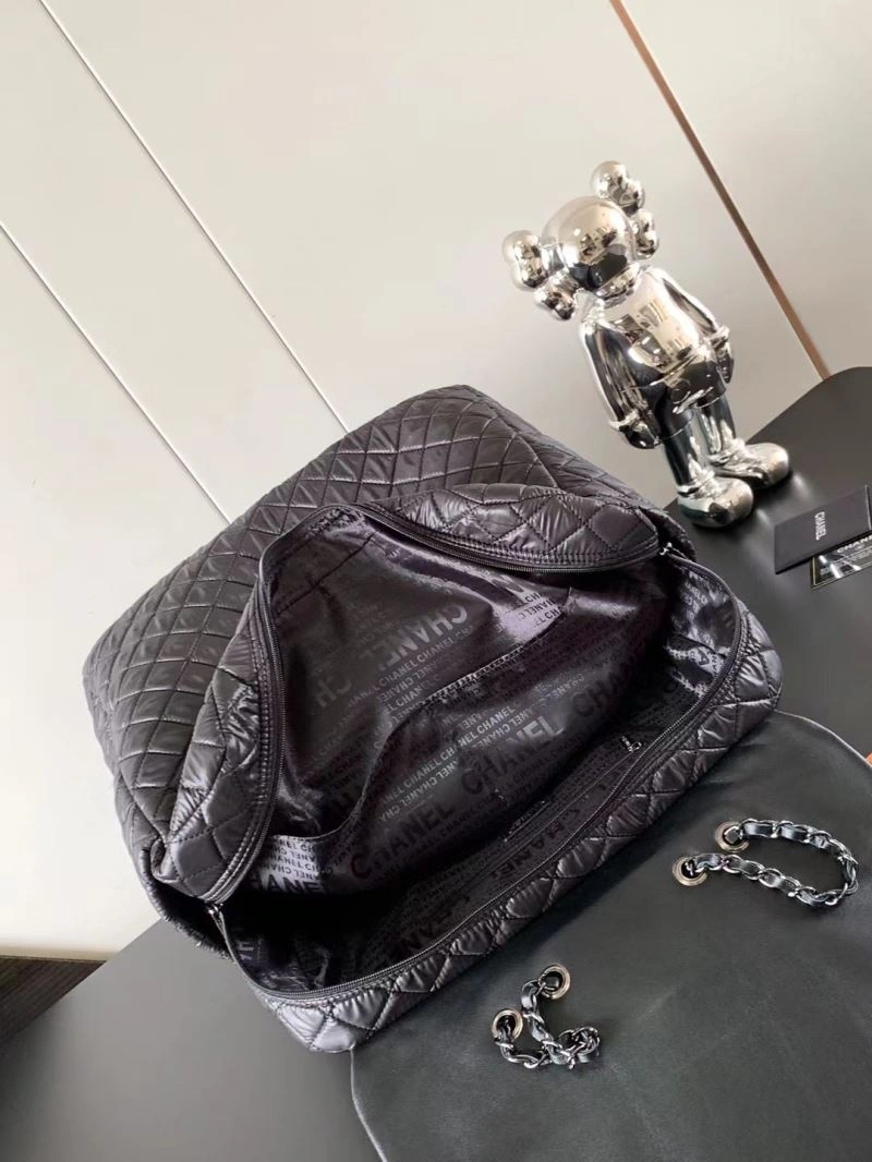 Chanel Suitcase Durable 69333