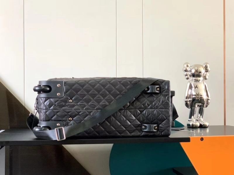 Chanel Suitcase Bold 69365