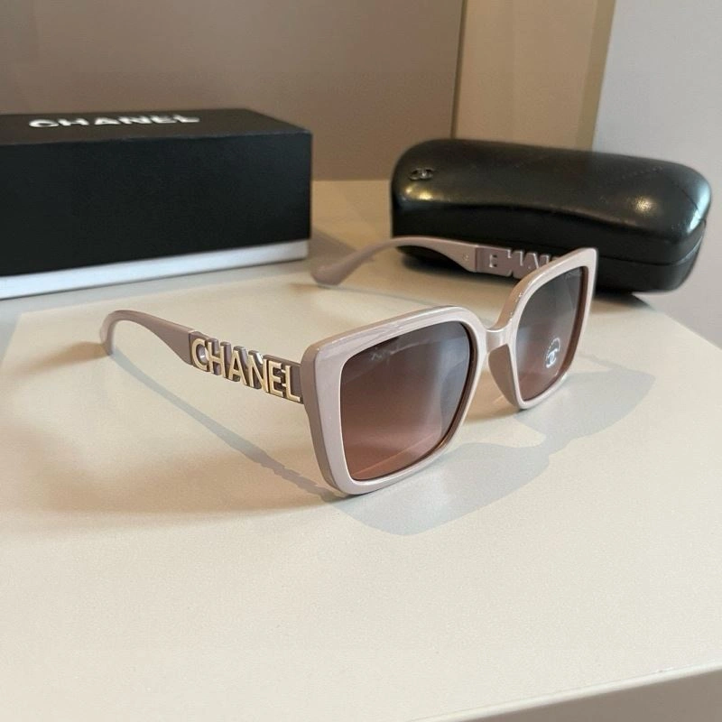 Chanel Sunglasses Durable 278179