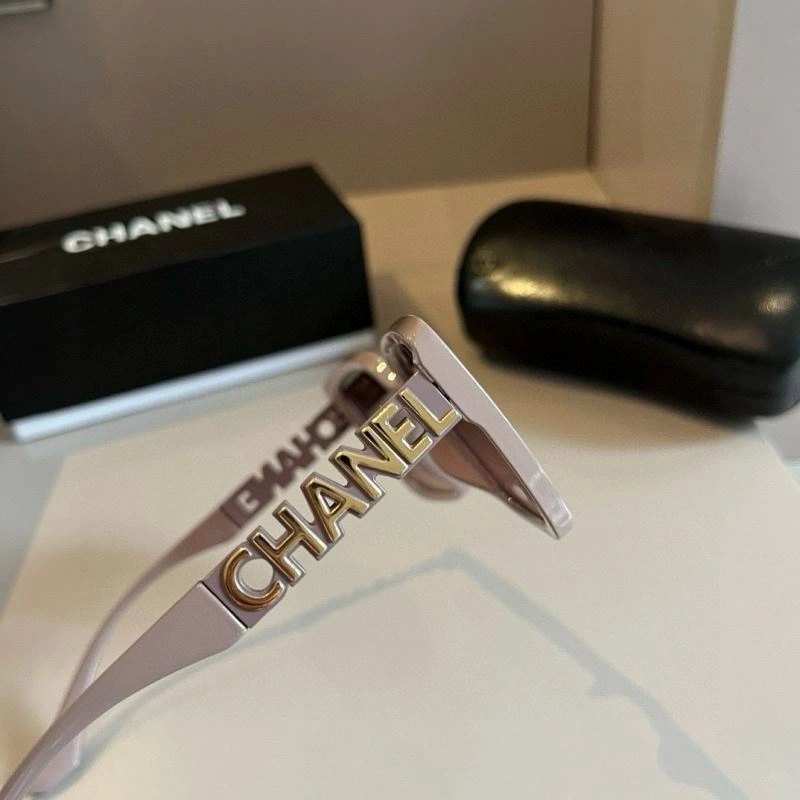 Chanel Sunglasses Durable 278179