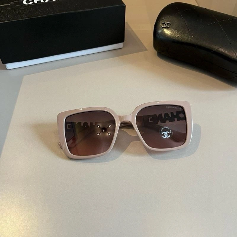 Chanel Sunglasses Durable 278179