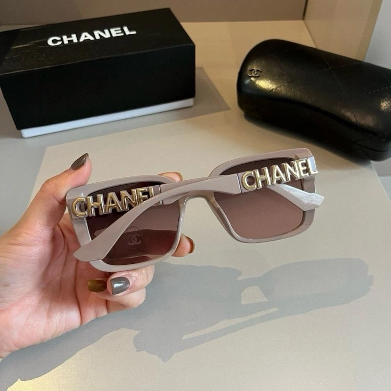 Chanel Sunglasses Durable 278179