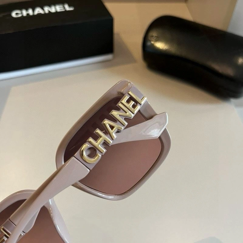 Chanel Sunglasses Durable 278179