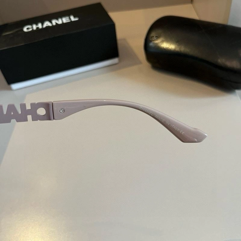 Chanel Sunglasses Durable 278179