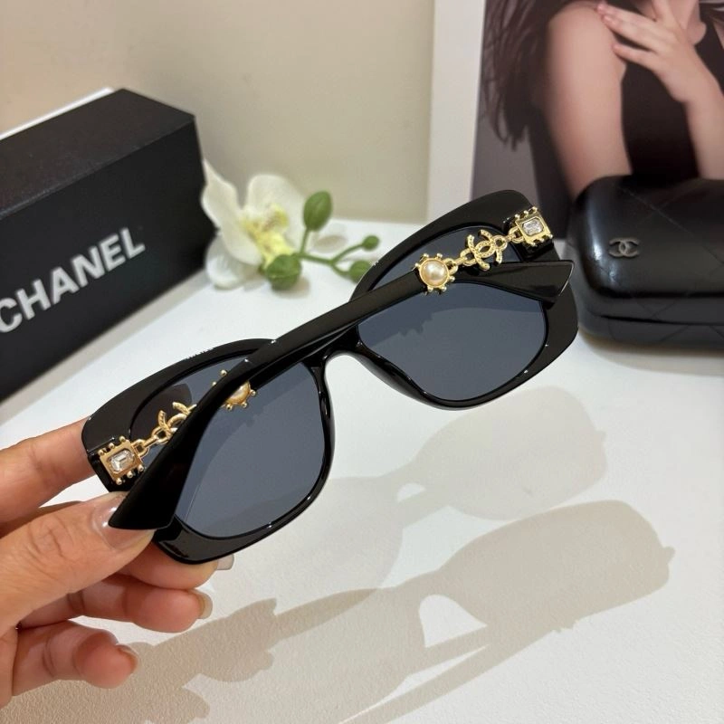 Chic Chanel Sunglasses 278162