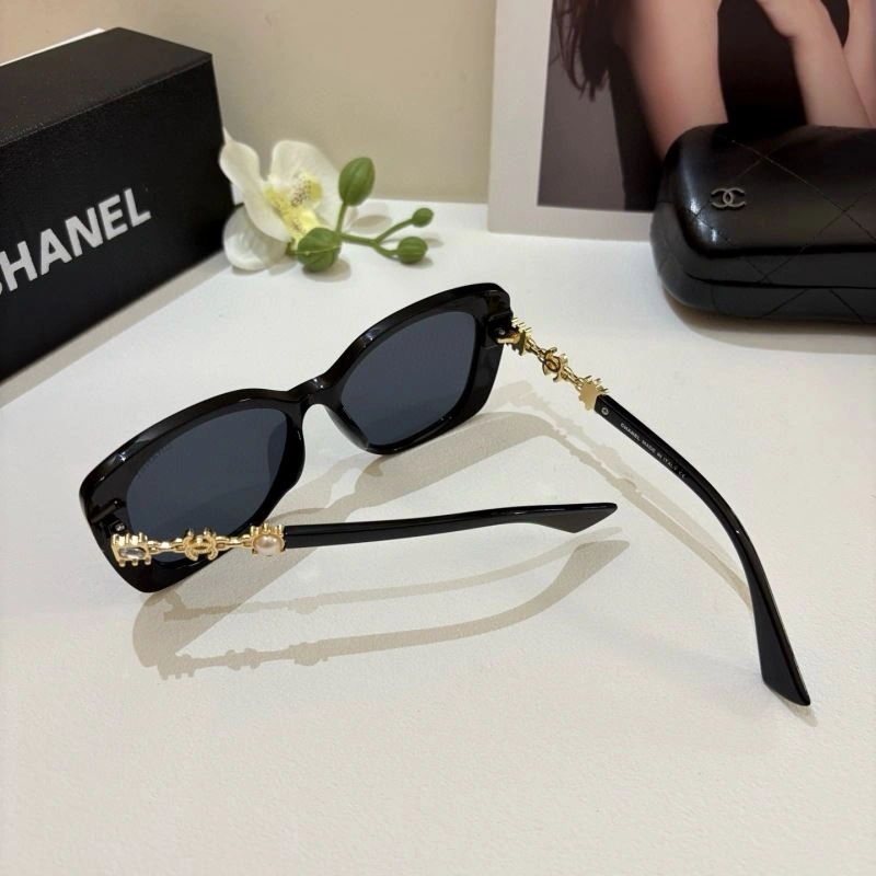 Chic Chanel Sunglasses 278162