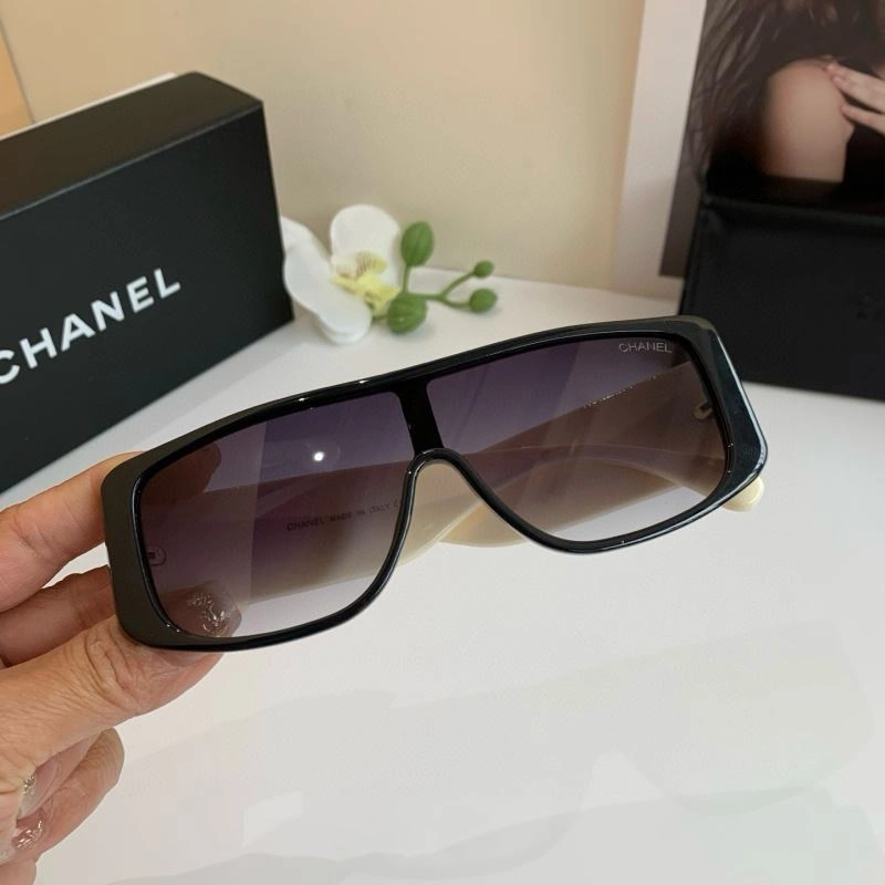 Durable Chanel Sunglasses 278152