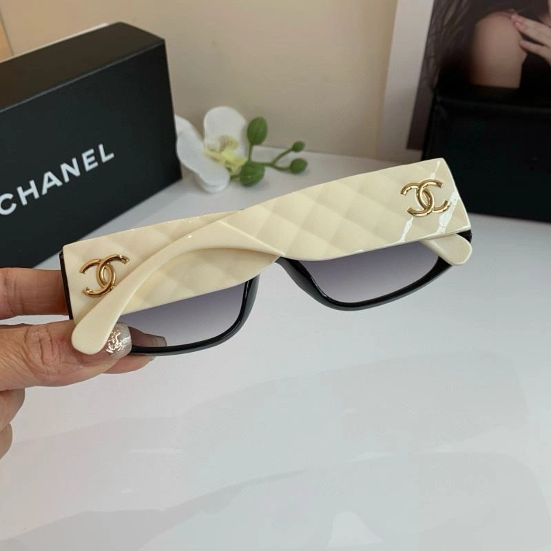 Durable Chanel Sunglasses 278152