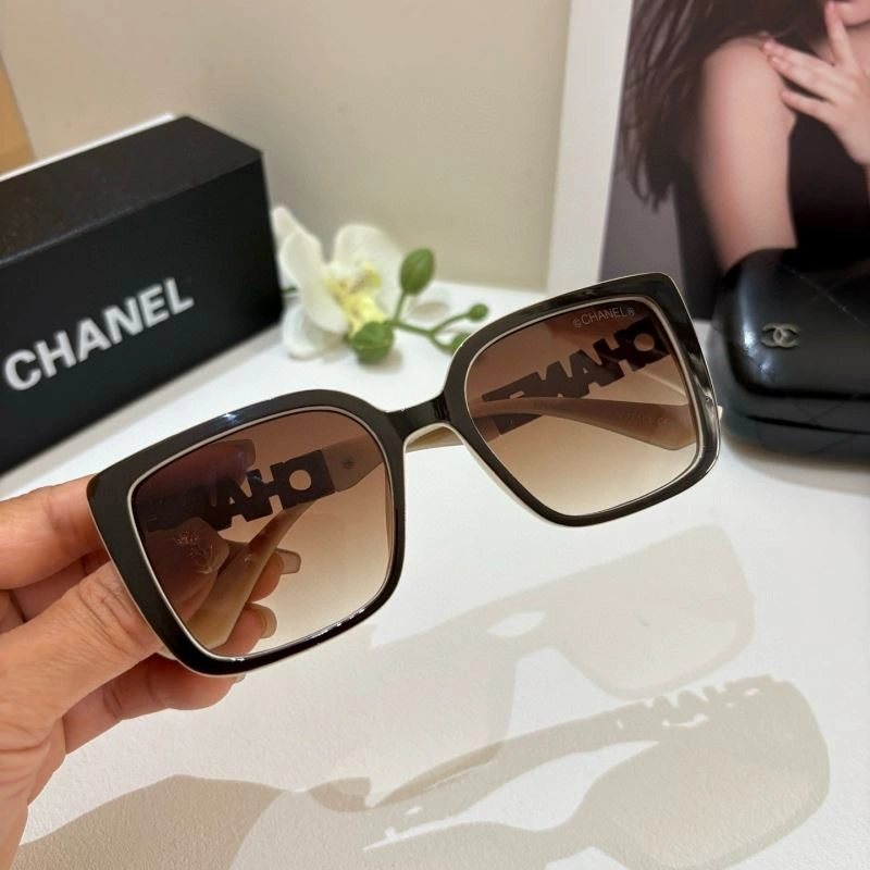 Chanel Sunglasses Unisex 278137