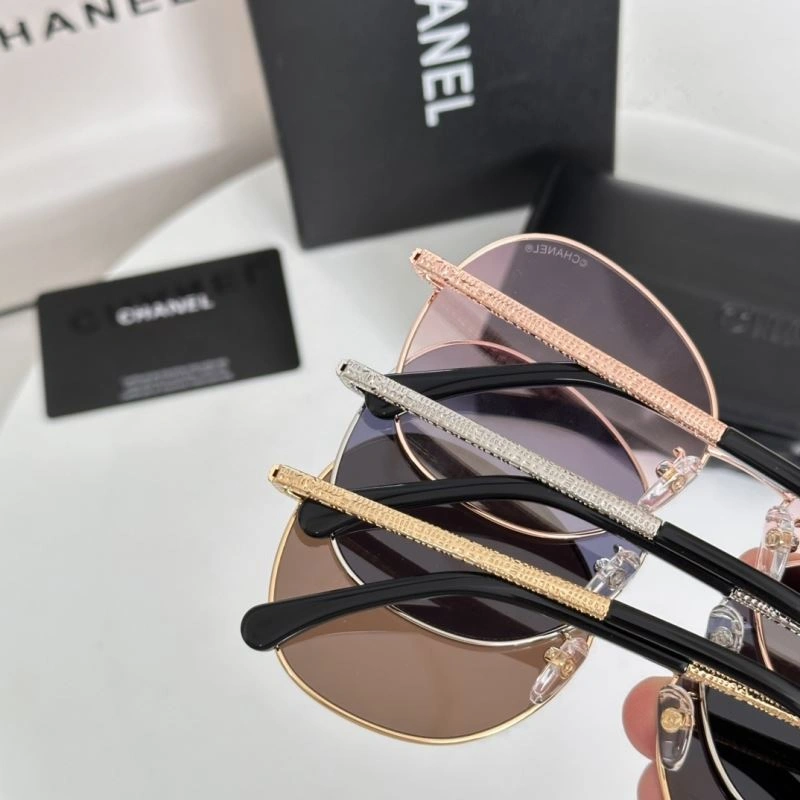 Chanel Sunglasses Effortless 278158