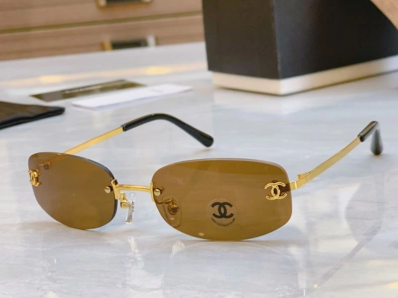 Versatile Chanel Sunglasses 278146