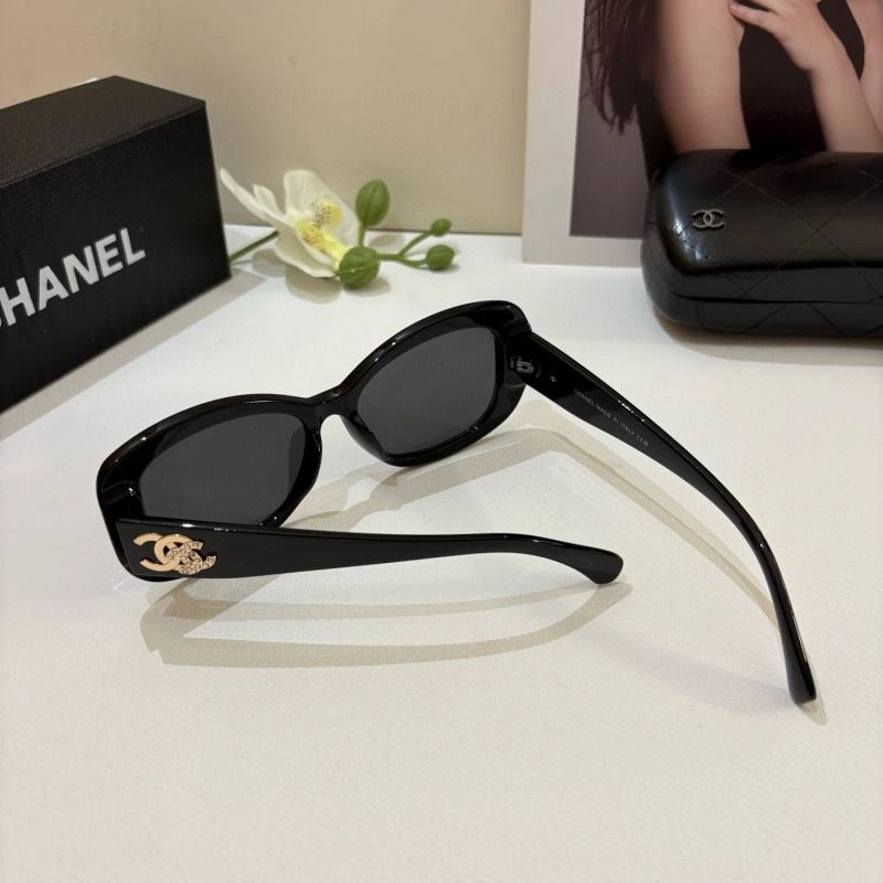 UrbanChic Chanel Sunglasses 278143