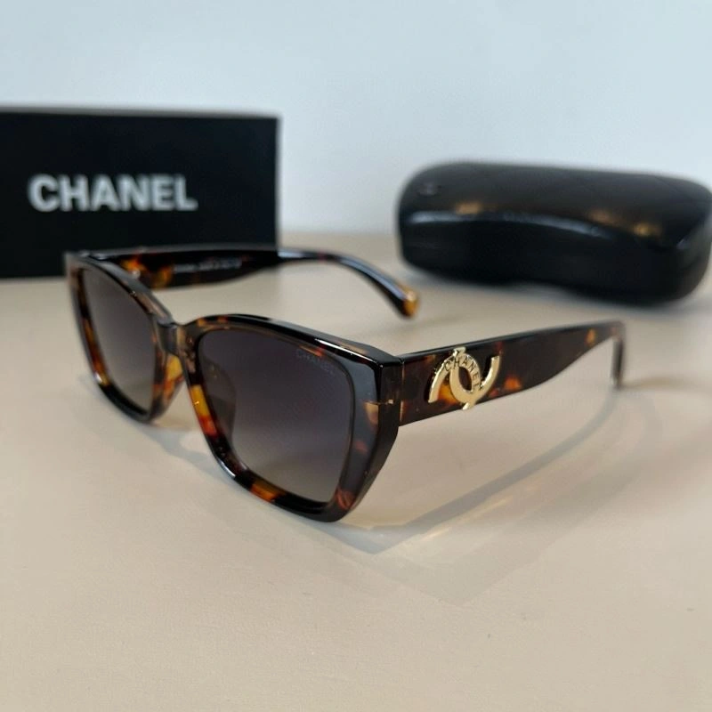 Chanel Sunglasses Compact 278129