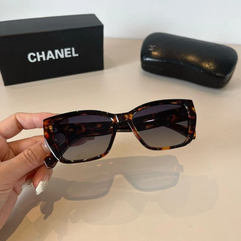 Chanel Sunglasses Compact 278129