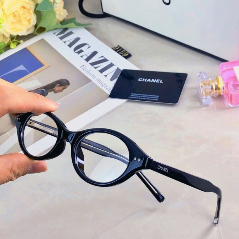 Chanel Sunglasses Bold 278132