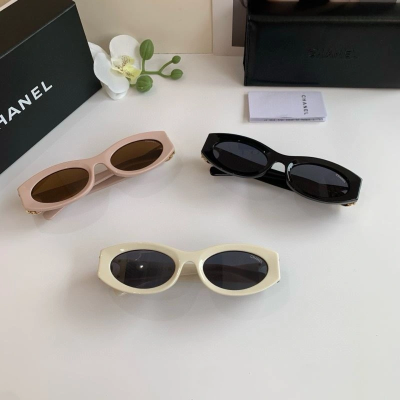 Lightweight Chanel Sunglasses 278098