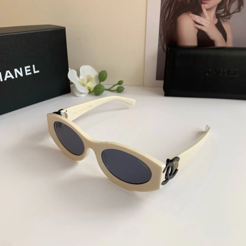 Flexible Chanel Sunglasses 278115