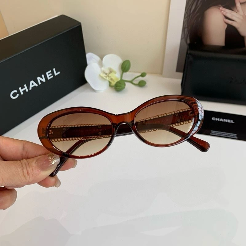 Casual Chanel Sunglasses 278102