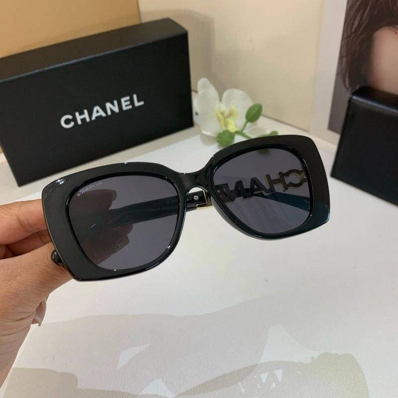 Flexible Chanel Sunglasses 278106