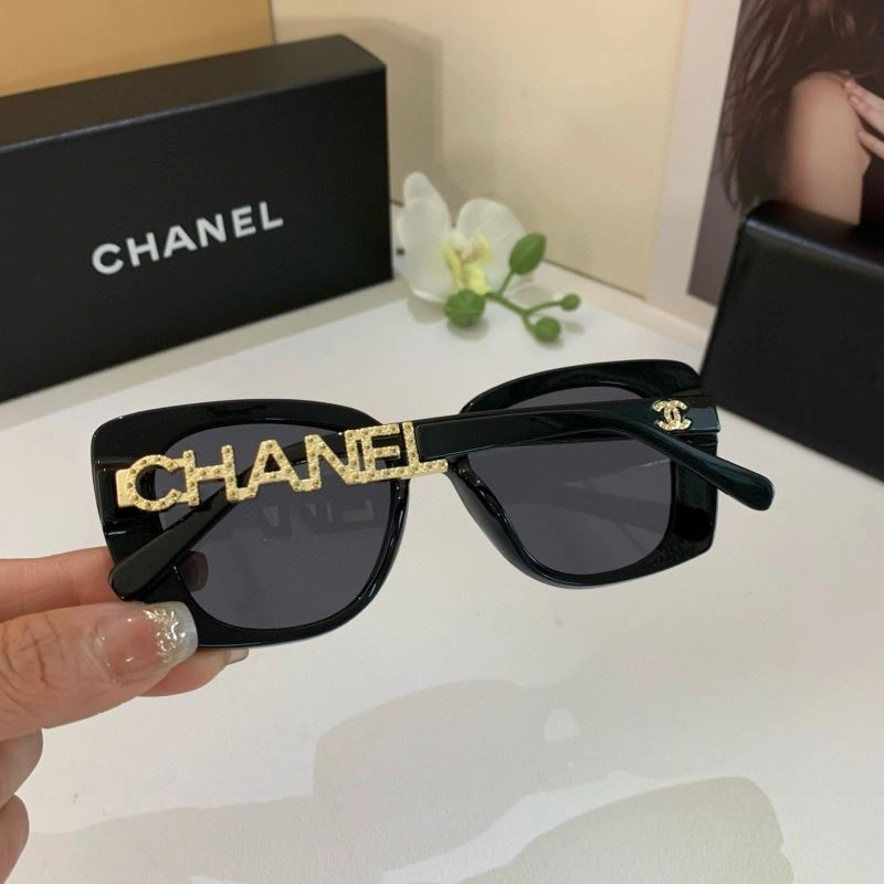 Flexible Chanel Sunglasses 278106