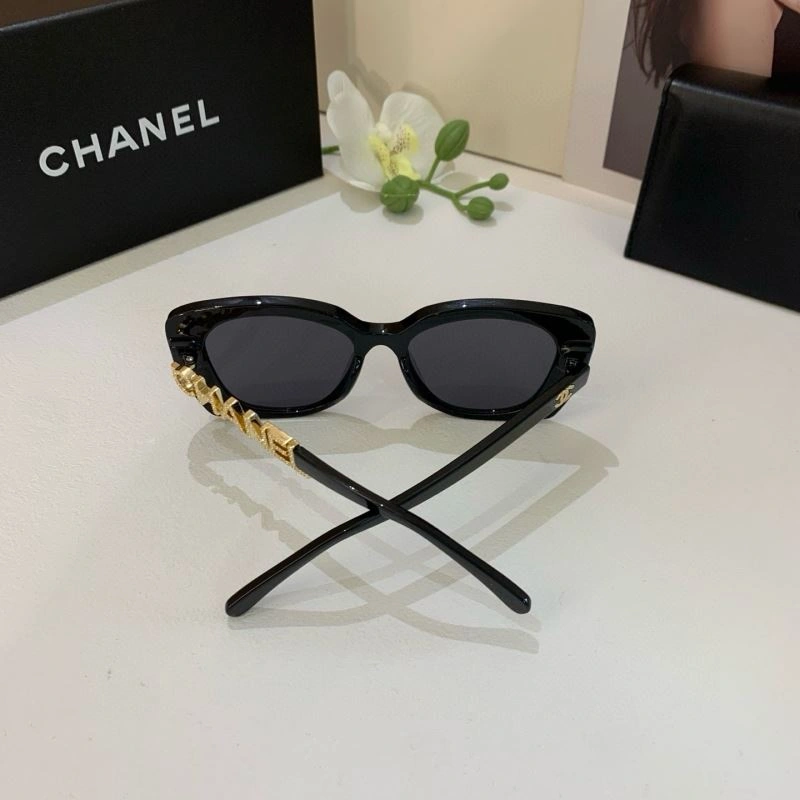 Flexible Chanel Sunglasses 278106