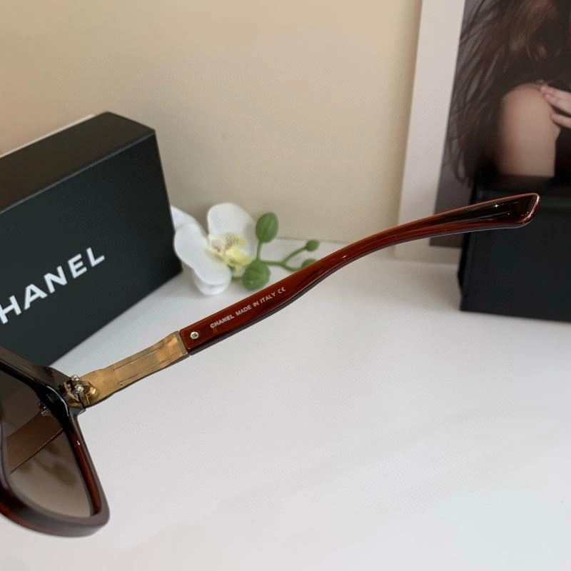 Chanel Sunglasses Comfortable 278101