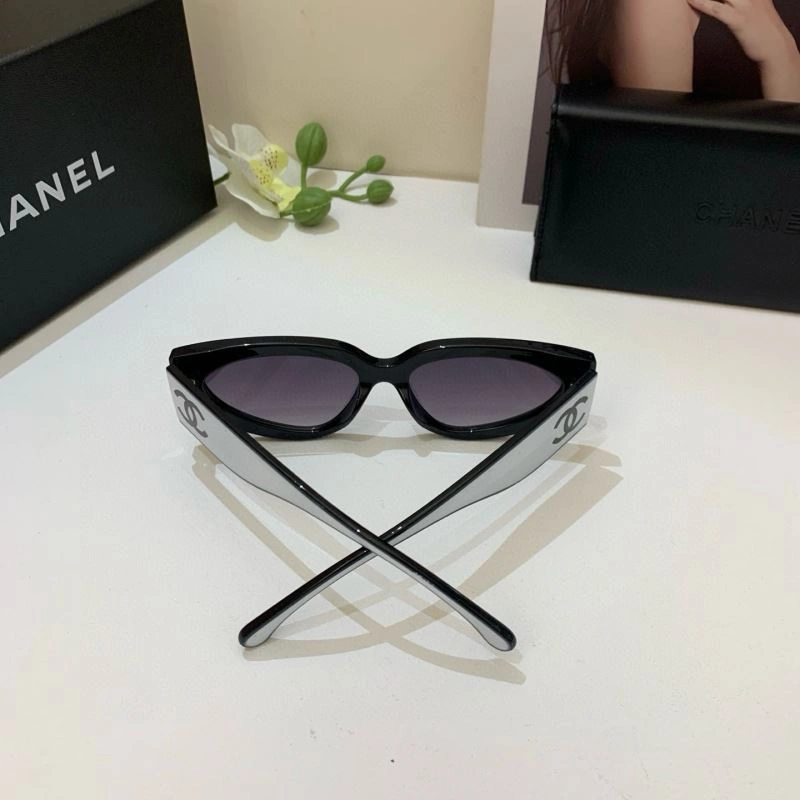 Chanel Sunglasses UrbanChic 278112