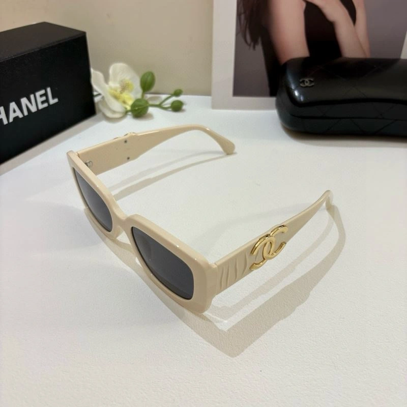 Chanel Sunglasses FreshLook 278105
