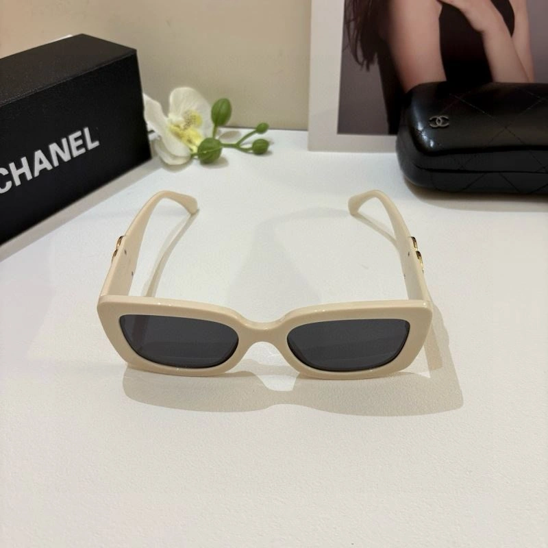 Chanel Sunglasses FreshLook 278105